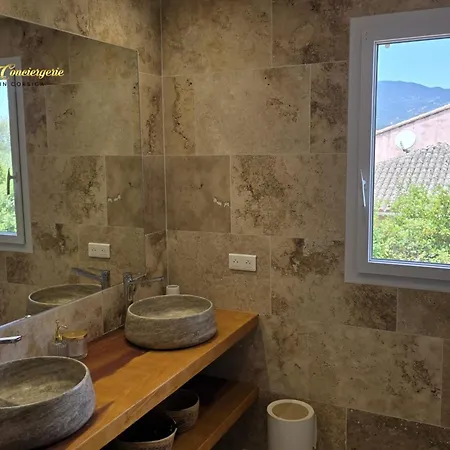 Villa 12 Pers Au Centre De Porto-vecchio Avec Piscine